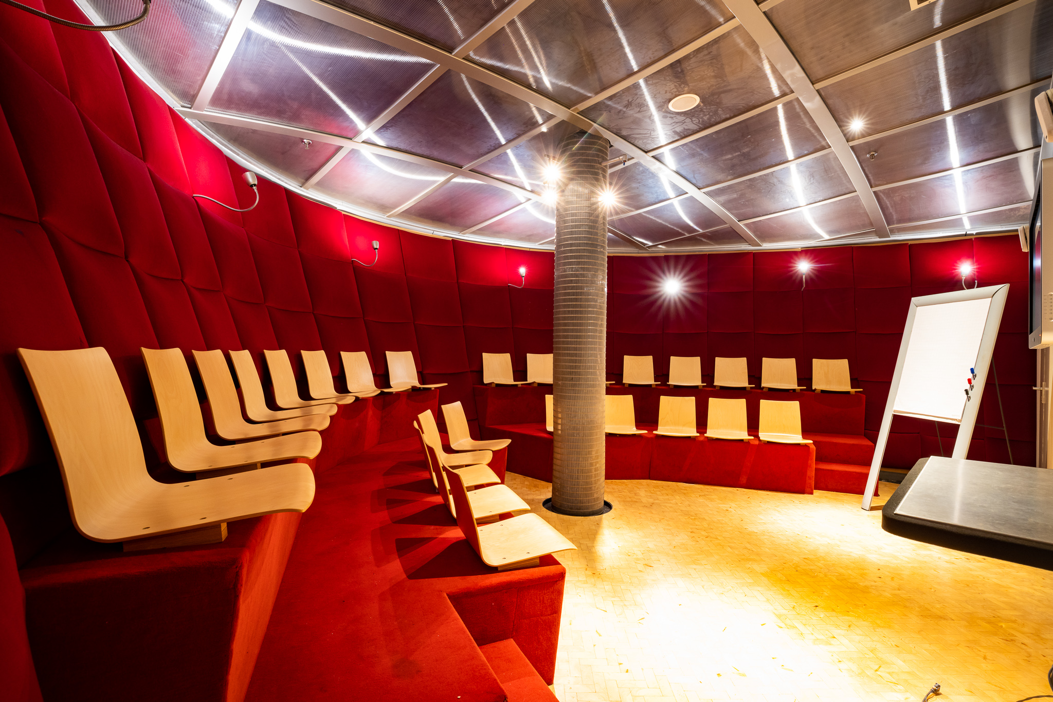 Skytheater 1