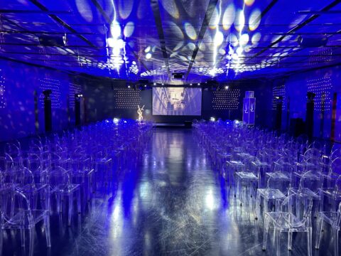 Yves Saint Laurent onthult nieuw herenparfum op mysterieuze wijze in congrescentrum Jaarbeurs Supernova