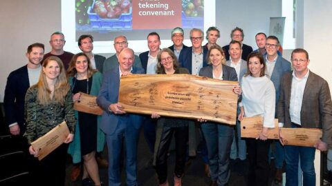 Jaarbeurs ondertekent convenant 'Samen eten we Utrecht'