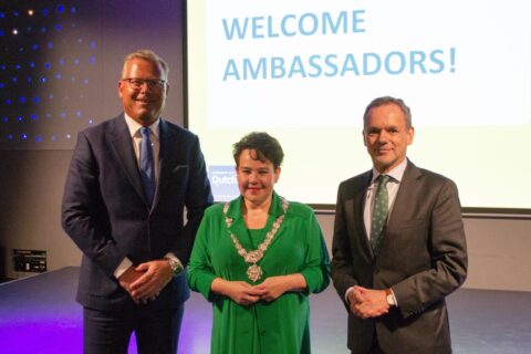 Minister Veldkamp en burgemeester Dijksma openen 54ste editie Vakantiebeurs