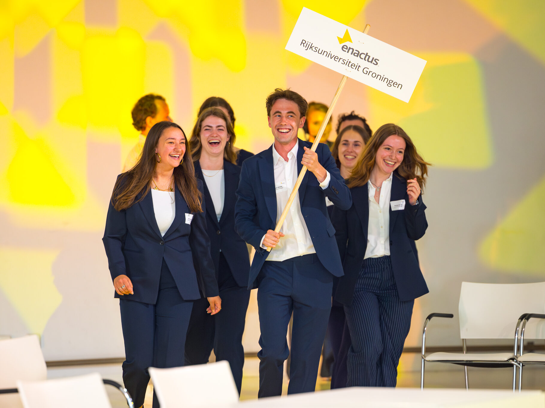Groep studenten van Rijksuniversiteit Groningen treedt aan tijdens Enactus 2024