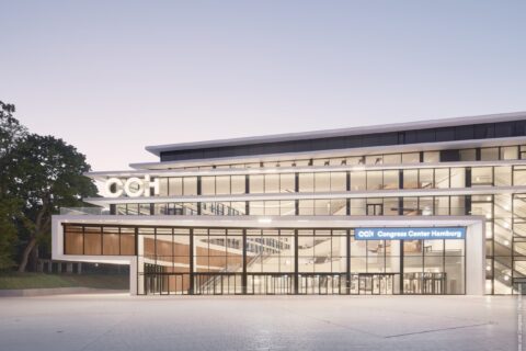 gebouw met veel ramen