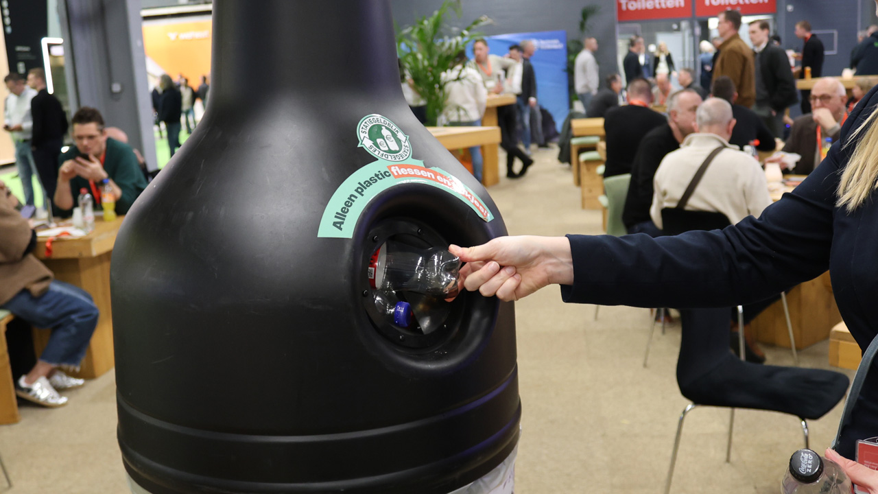 Duurzame initiatieven in beeld tijdens VSK+E lege flessen